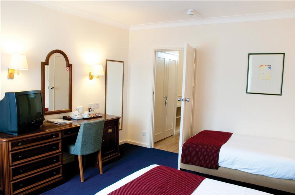 The Bell Hotel Epping Habitación foto